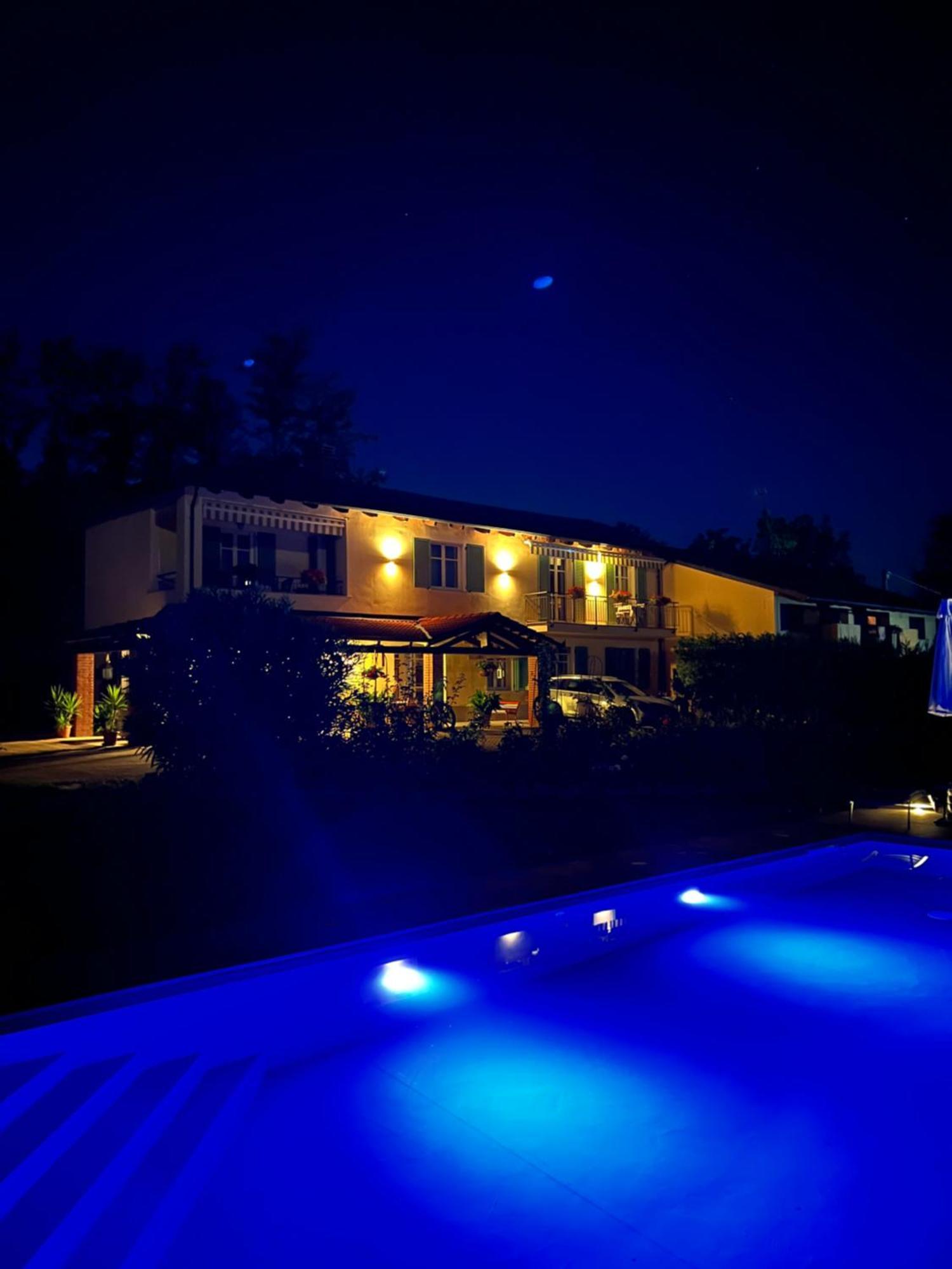 Cascina Il Volo Bed & Breakfast Moncalvo Exterior photo