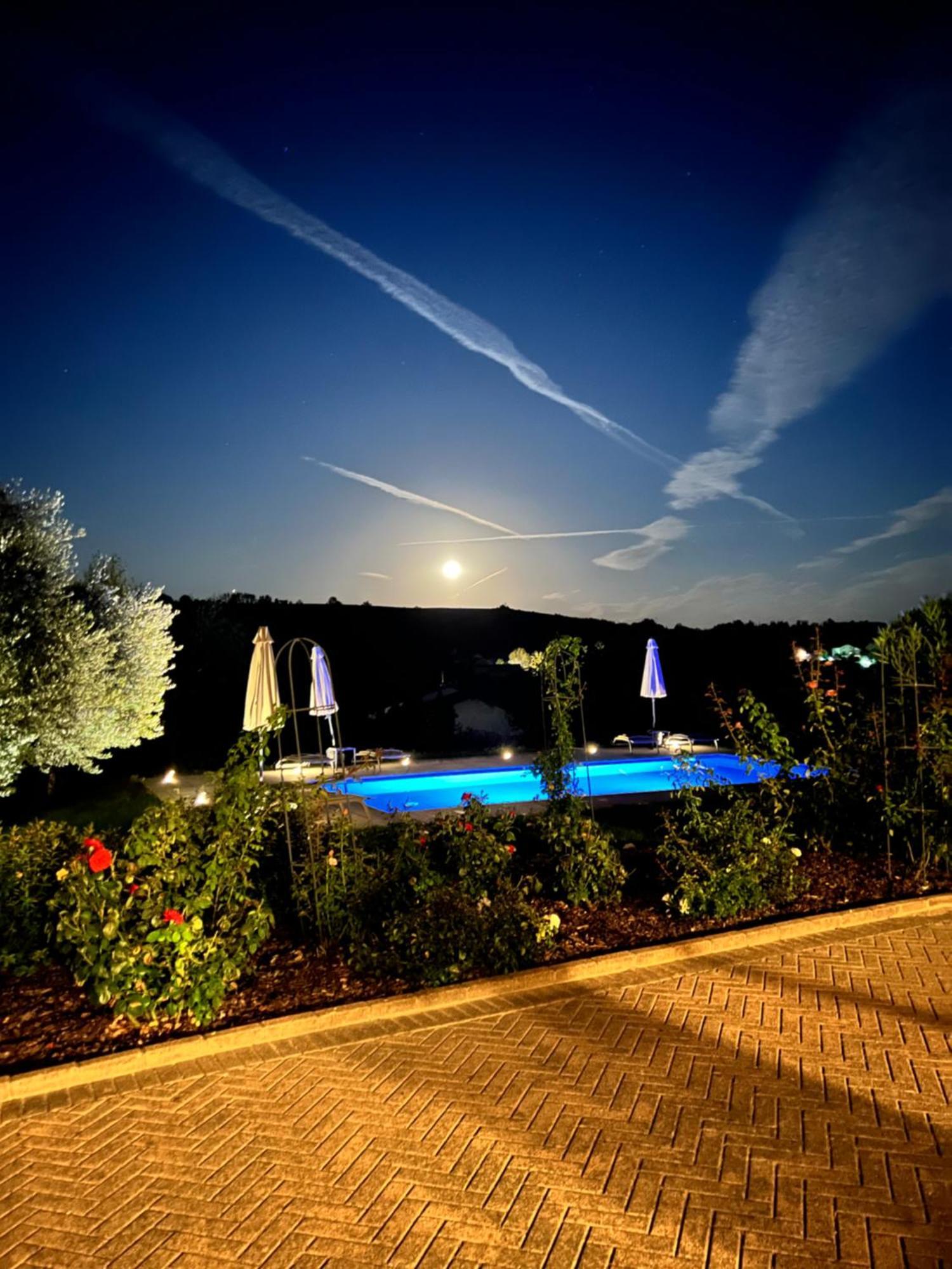 Cascina Il Volo Bed & Breakfast Moncalvo Exterior photo