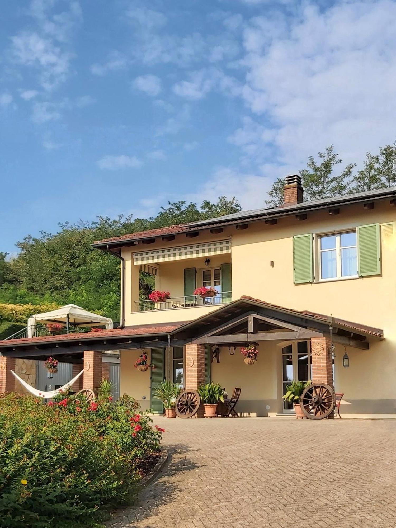 Cascina Il Volo Bed & Breakfast Moncalvo Exterior photo